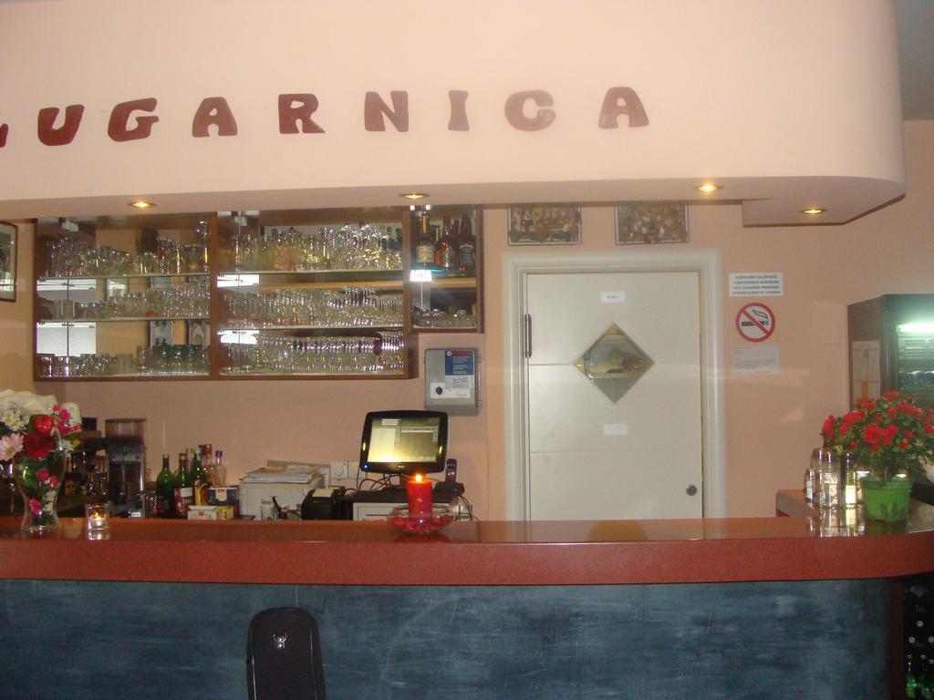 鲁加尼卡住宿加早餐旅馆 萨格勒布 外观 照片